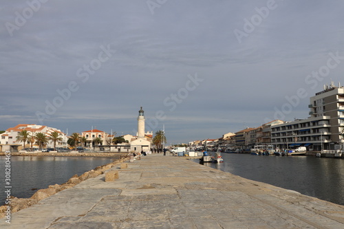 Photography Le bout du canal du Rhône à Sète sur la mer Méditerranée - Village Le Grau du Ro