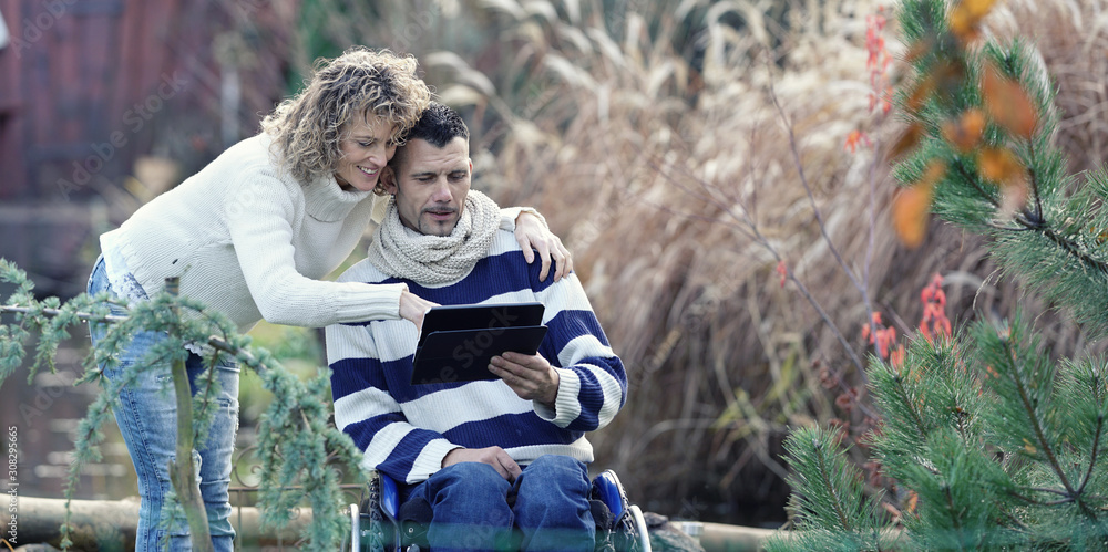 Fototapeta premium mobil sein im Leben