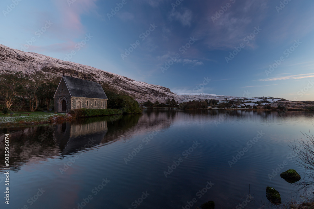 Fototapeta premium Gougane Barra church on the lake