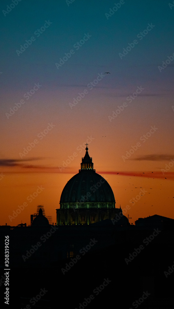 Fototapeta premium St. Peter's Basilica Roma Vatican City Church Building Sunset