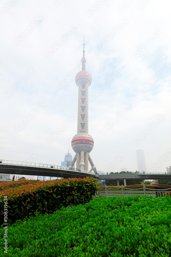 Obraz premium Shanghai Oriental Pearl TV Tower, China