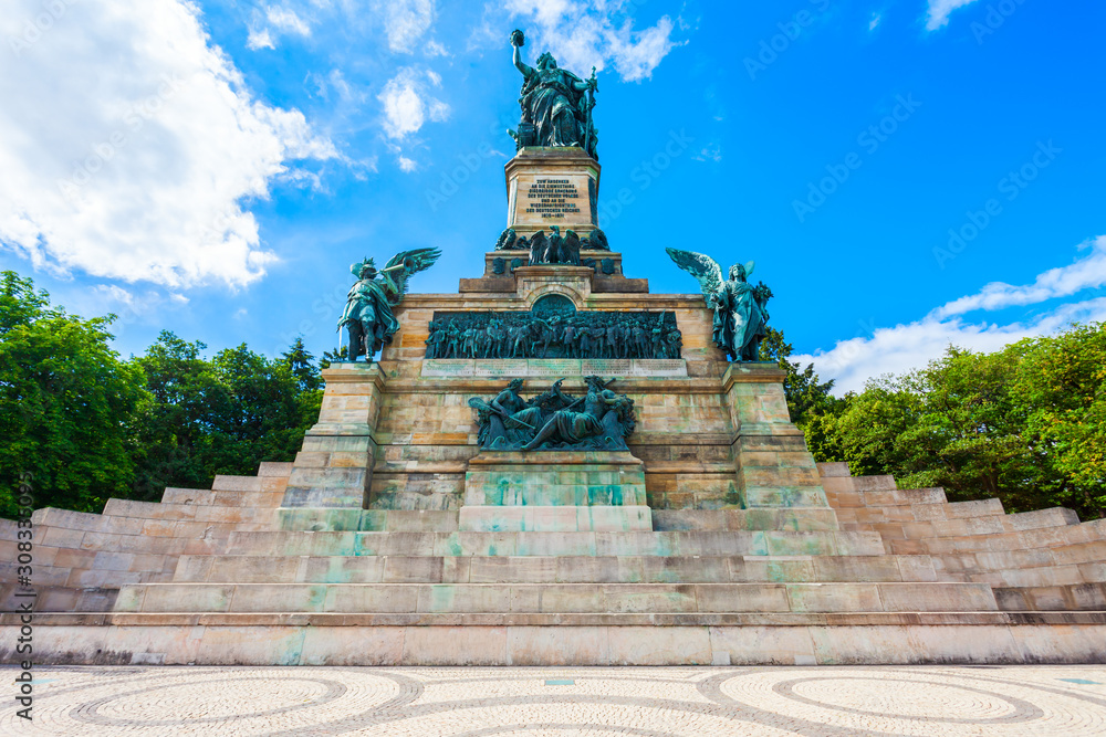 Fototapeta premium Niederwalddenkmal monument in Rudesheim, Germany