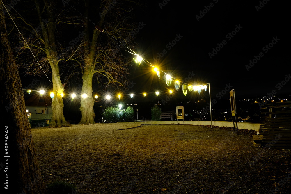 Zeiselberg Schwäbisch Gmünd Lampions festliche Beleuchtung Eichen