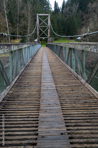 Fototapeta Naklejka Na Ścianę i Meble -  Tolt Suspension Bridge