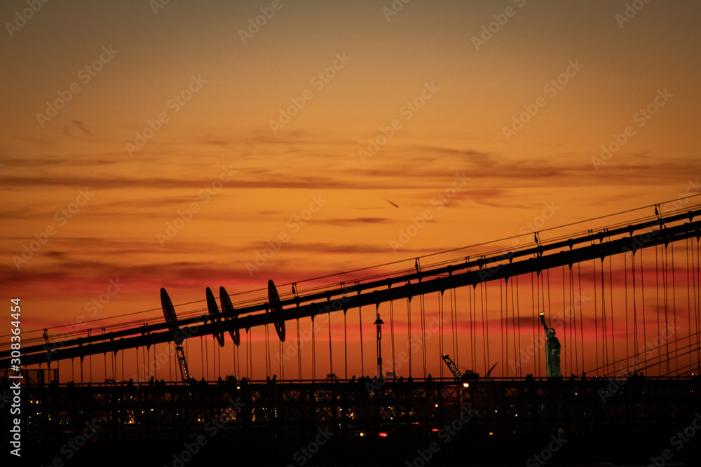 Obraz premium Sunset Brooklyn Bridge