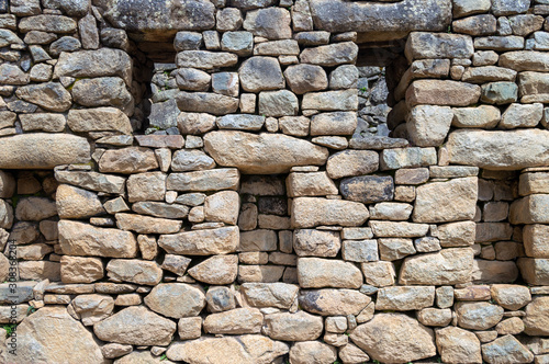 5 window stone wall Machu Picchu