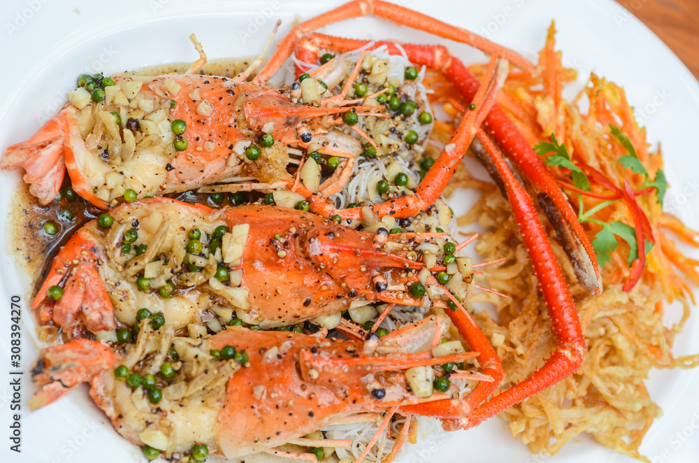 Fried Shrimp with Garlic and Pepper