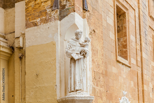 Sculpture of saint on the facade, Malta