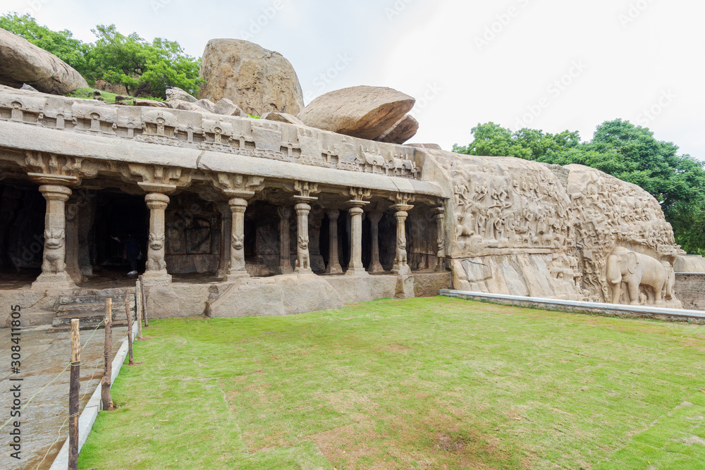 Arjuna´s Penance, cave temple and rock relief in Mahabalipuram, South India