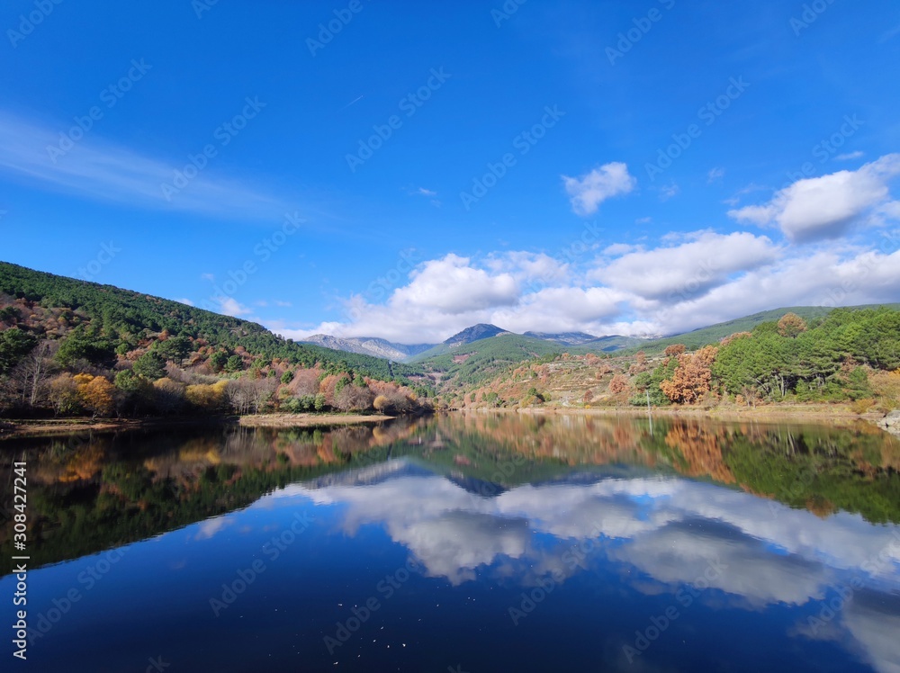Fototapeta premium landscape with lake and mountains