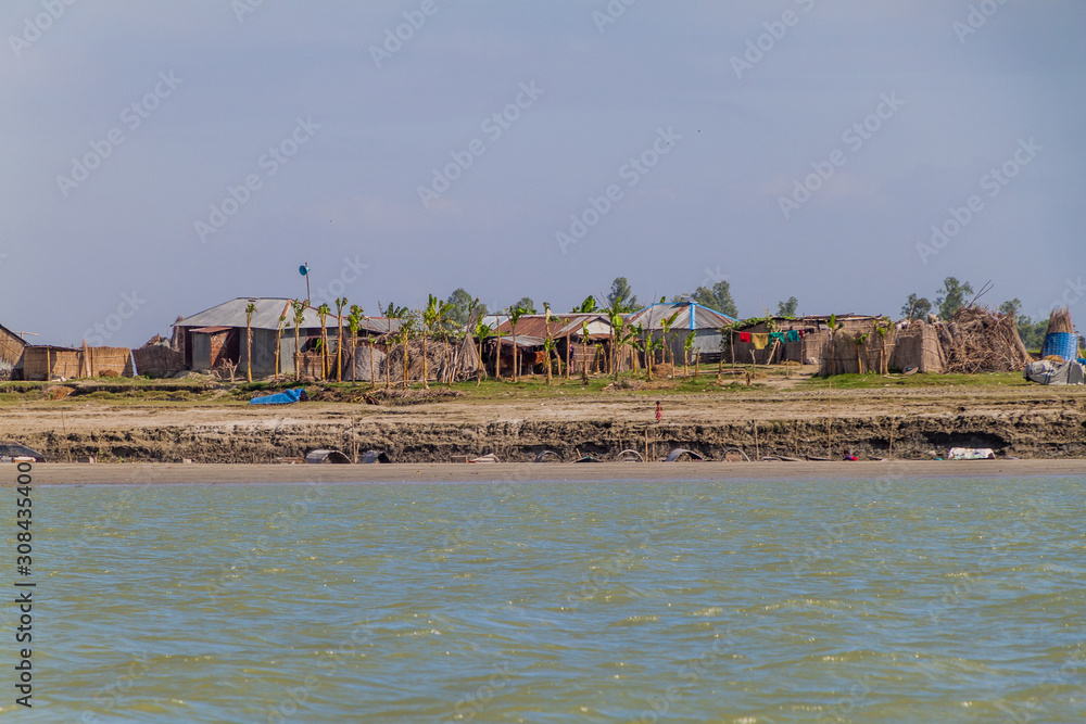 Small village on a char (sandbank island) in Jamuna river near Bogra, Bangladesh.