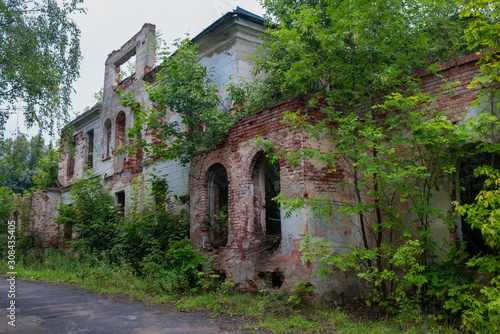 The destroyed building of the estate of Prince Putyatin