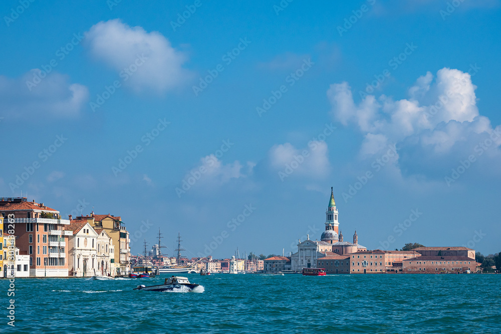 Blick auf die Insel San Giorgio Maggiore in Venedig, Italien
