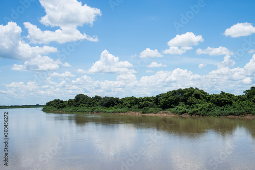 Fototapeta Naklejka Na Ścianę i Meble -  Paraguay river in Pantanal of Mato Grosso do Sul, Brazil