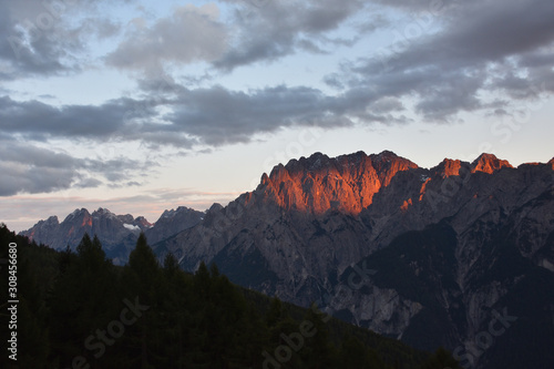 Alpenglühen in den Gailtaler Alpen