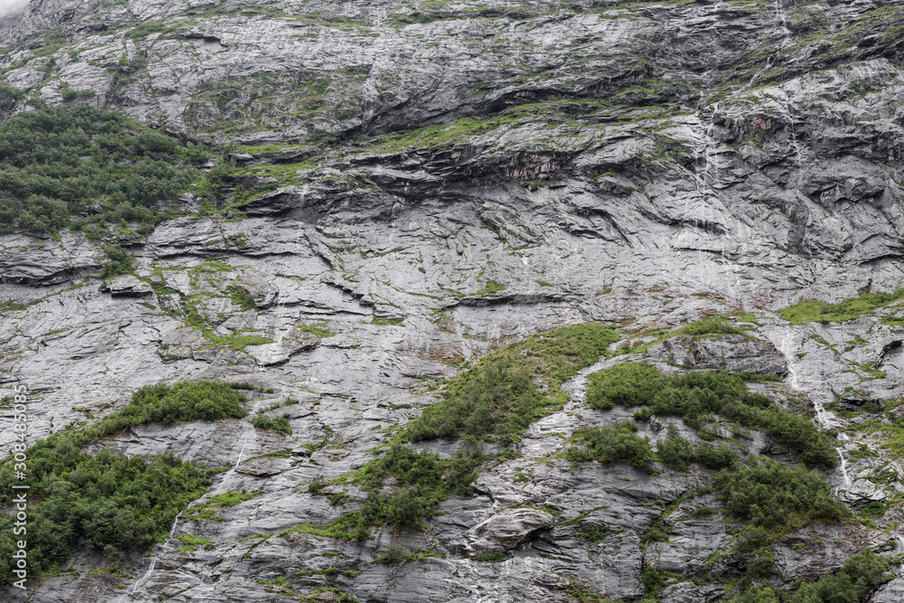 Berge in Norwegen, Landschaft bei Andalsnes, Romsdalsfjord