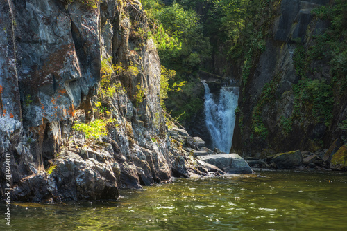 Kishte Waterfall at Lake Te...
