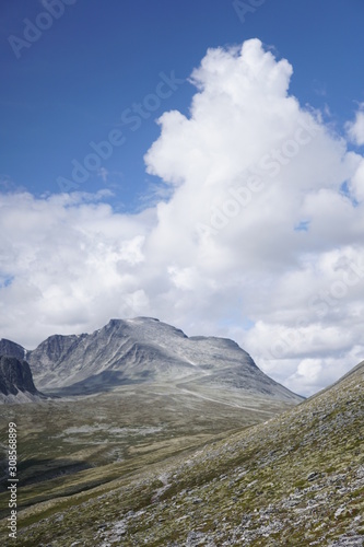 Fototapeta Naklejka Na Ścianę i Meble -  Mountain life in Norway