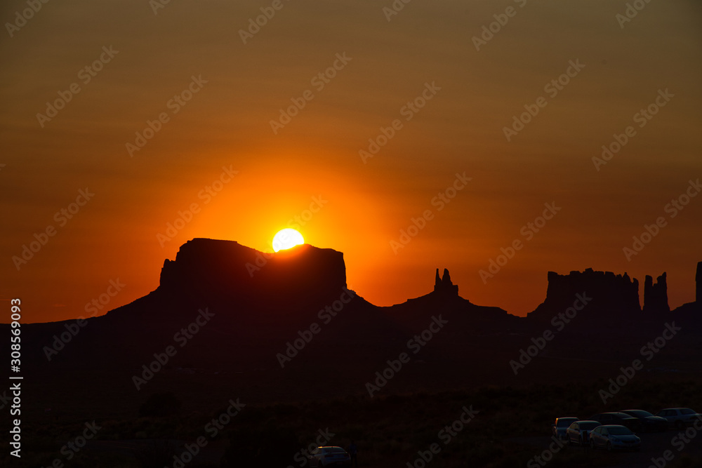 Monument Valley bei Sonnenaufgang