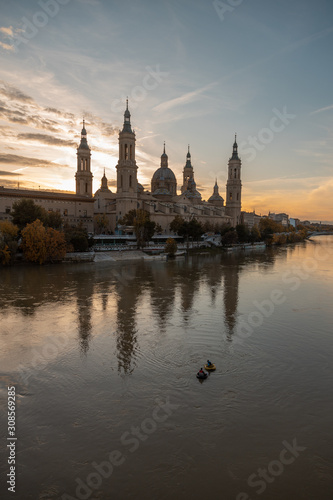 Zaragoza November 29, 2019, Rio Ebro as it passes through the city of Zaragoza © robcartorres