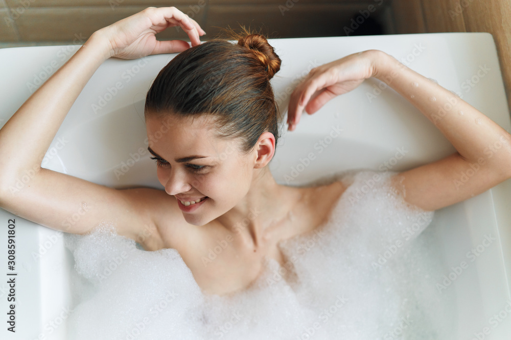 Naklejka premium young woman in bath