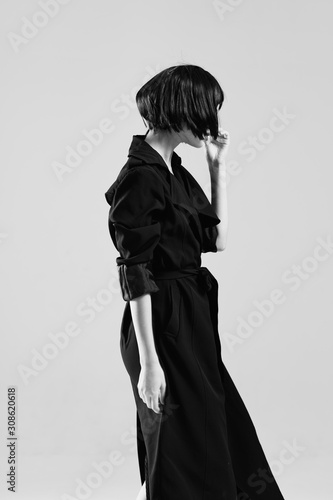 woman in black dress photo