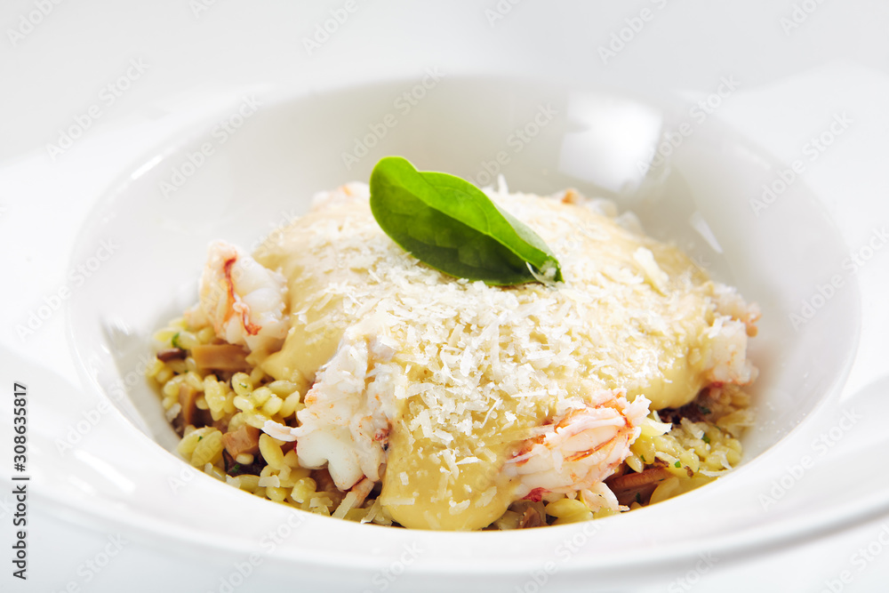 Delicious Italian Risotto with Mussels and Shrimps Delicious Italian Risotto with Mussels and Shrimps