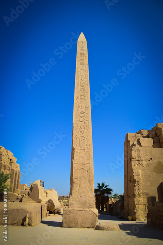 Foto obelisk in karnak