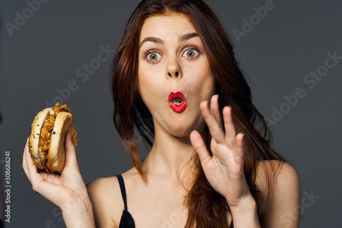 Wallpaper Mural woman with apple Torontodigital.ca