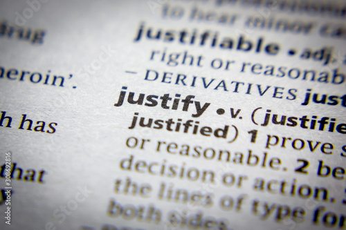 Fotografía Word or phrase Justify in a dictionary.
