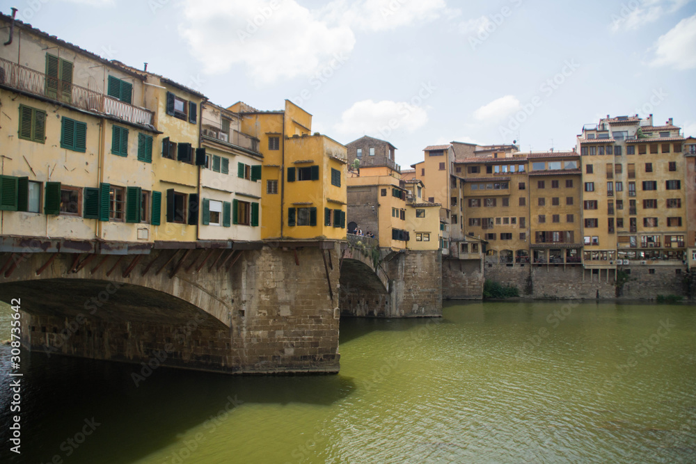 Naklejka premium View over Ponte Vecchio on Arno River. Florence, Tuscany, Italy.