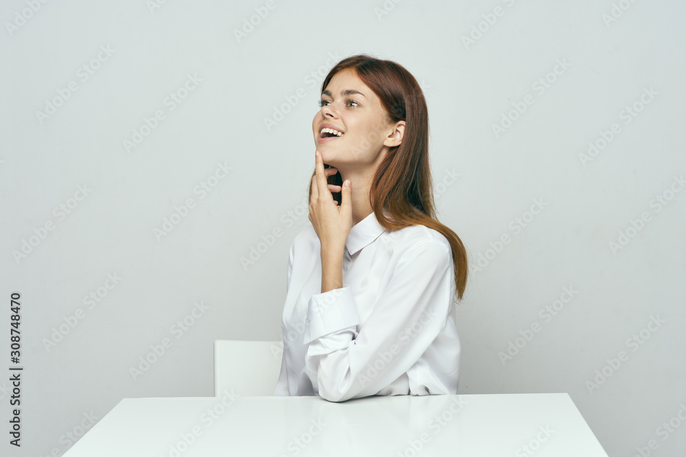 business woman talking on the phone business woman talking on the phone