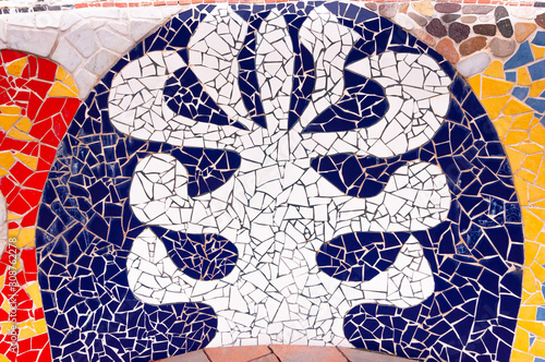 Mosaik als Fu  boden in blau und weiss