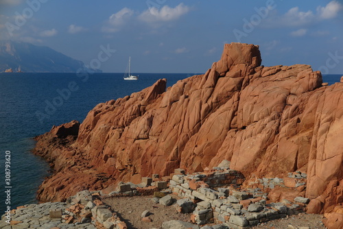Die roten Porphyrfelsen von Arbatax, Sardinien © shorty25