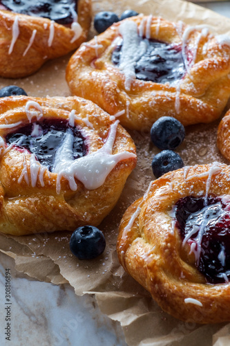 Fotografía Blueberry Danish Snail Pastries