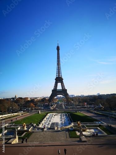 eiffel tower in paris © Juliana