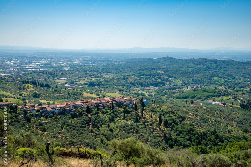 Panorama de la Toscane vue de Petrognano