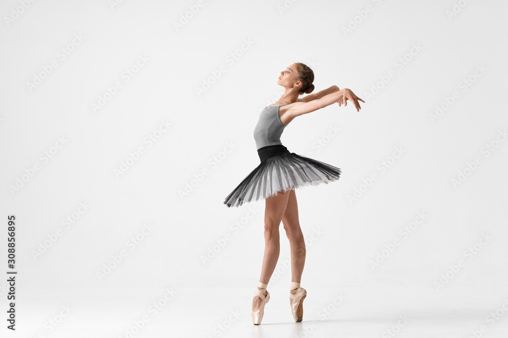 ballet dancer in rehearsal - obrazy, fototapety, plakaty 