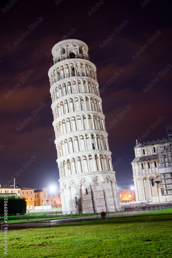 Night shooting of the leaning tower of Pisa on a warm autumn day