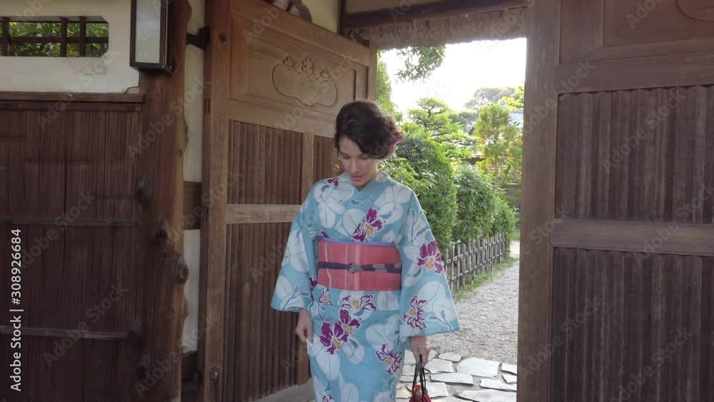 外国人 浴衣 日本家屋 外国人 浴衣 日本家屋