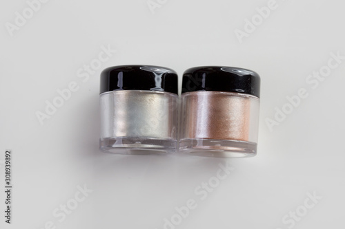 eye shadow shiny pearl. Glitter, adjusters, dry texture. natural colors: gold, silver, bronze