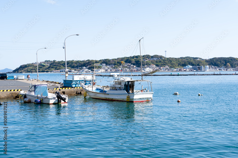 Fototapeta premium 加部島の漁港の風景