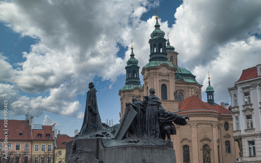 Fototapeta premium Monument to Jan Hus