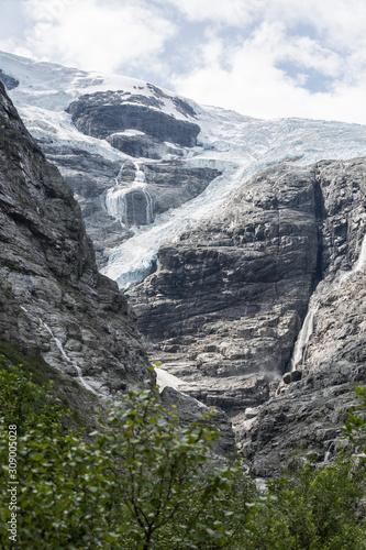 Kjenndalsbreen Gletscher, Jostedalsbreen Nasjonalpark, Norwegen photo