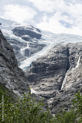 Kjenndalsbreen Gletscher im Jostelalsbreen Nationalpark, Norwegen