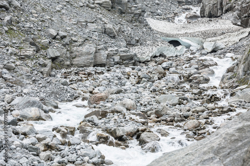 Höhle im Eisfeld unterhalb des Kjenndalsbreen Gletschers im Jostelalsbreen Nationalpark, Norwegen photo