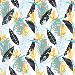 Deken met foto Tropische bloemen patronen  Bird of paradise flower, strelitzia tropical seamless pattern with palm tree  © LilaloveDesign
