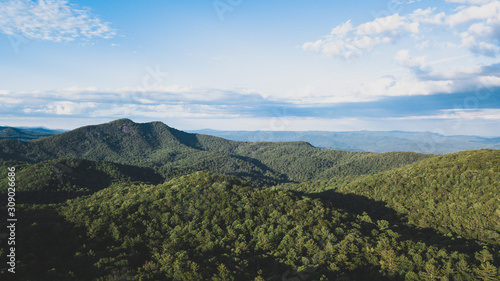 Fototapeta Naklejka Na Ścianę i Meble -  view of mountains