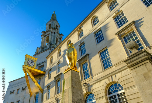Golden Clock and Owl, Civic Hall in Leeds