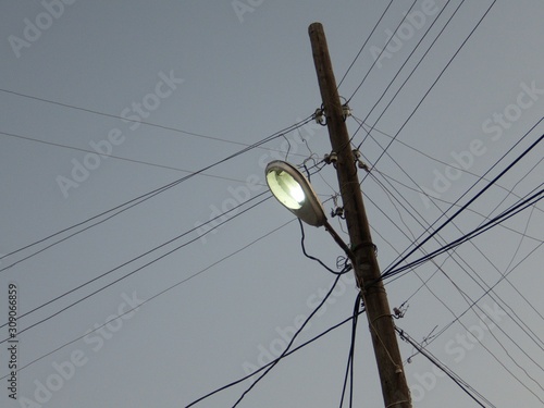 street lamp with a cable chaoss photo